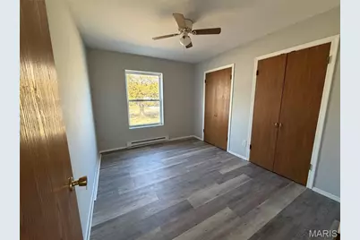 1322 Casey Avenue, Saint Clair, MO 63077 - Photo 9