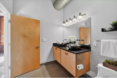 703 N 13th Street #505, Saint Louis, MO 63103 - Photo 27