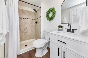 1239 Creve Coeur Crossing Ln, Chesterfield, MO 63017 - Photo 11