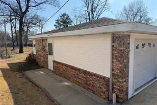 2304 Lee St, Poplar Bluff, MO 63901 - Photo 5
