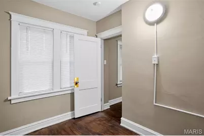 7611 Rosedale Drive, Saint Louis, MO 63121 - Photo 25