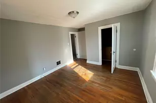 8343 Strathmore Pl, Jennings, MO 63136 - Photo 19