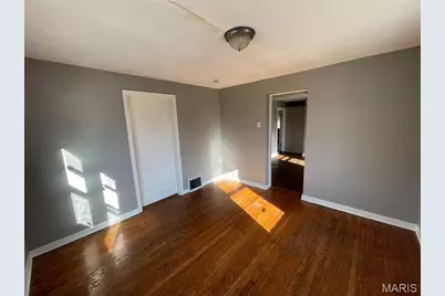 8343 Strathmore Place, Jennings, MO 63136 - Photo 21