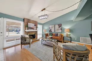 3135 Kingsley Dr, Saint Louis, MO 63033 - Photo 3