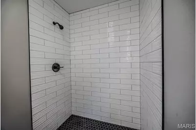 23350 Marvel Dr, Lebanon, MO 65536 - Photo 21