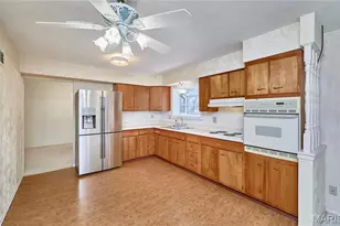 724 Le Manns Dr, Manchester, MO 63021 - Photo 17