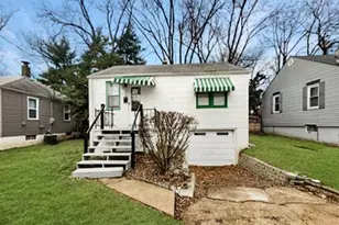 3219 Coles Ave, Saint Louis, MO 63114 - Photo 1