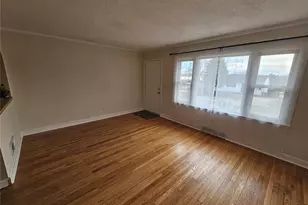 206 Lake Ave, Maryland Heights, MO 63043 - Photo 11