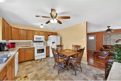 340 Woodbridge Drive, Saint Charles, MO 63303 - Photo 9