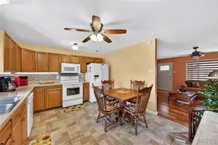 340 Woodbridge Dr, Saint Charles, MO 63303 - Photo 9