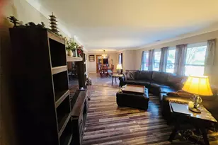 35 E Cardigan Dr, Ferguson, MO 63135 - Photo 25