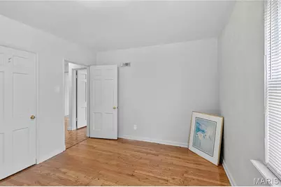 7419 Woodland Way, Pasadena Hills, MO 63121 - Photo 11