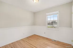 2377 Farflung Dr, Florissant, MO 63031 - Photo 5