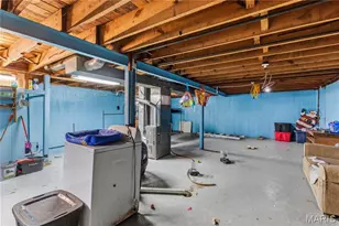 10812 St Francis Ln, Saint Louis, MO 63074 - Photo 17