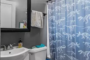 10812 St Francis Ln, Saint Louis, MO 63074 - Photo 15