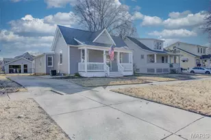 7132 Lindenwood Pl, Saint Louis, MO 63109 - Photo 9