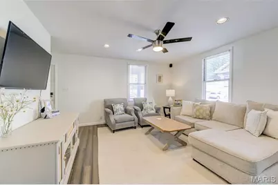 7132 Lindenwood Place, Saint Louis, MO 63109 - Photo 13