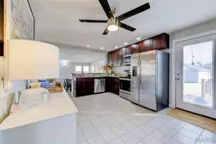 7132 Lindenwood Pl, Saint Louis, MO 63109 - Photo 17