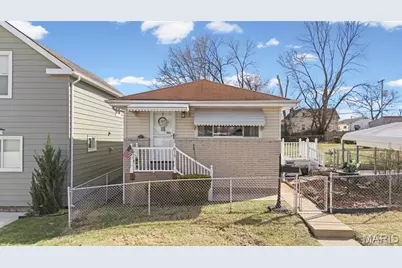 816 Regina Avenue, Saint Louis, MO 63125 - Photo 1