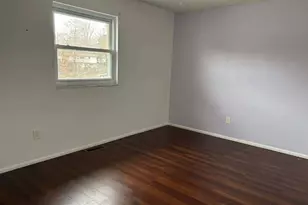 10395 Forest Brook Ln, Creve Coeur, MO 63146 - Photo 11