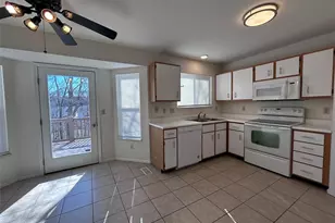 524 Elm Crossing Ct, Ballwin, MO 63021 - Photo 5