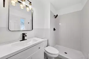 2347 Farflung Dr, Florissant, MO 63031 - Photo 21