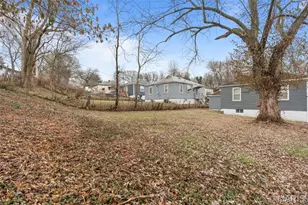 7431 Esterbrook Dr, Saint Louis, MO 63136 - Photo 25