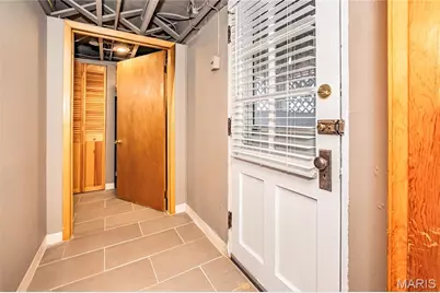 5689 Pernod Avenue, Saint Louis, MO 63139 - Photo 35