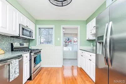 5689 Pernod Avenue, Saint Louis, MO 63139 - Photo 13