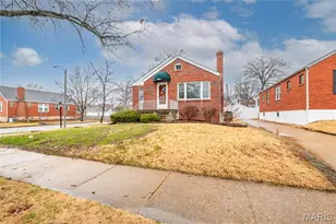 5689 Pernod Ave, Saint Louis, MO 63139 - Photo 3