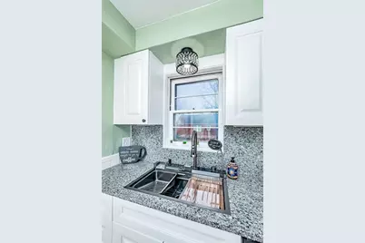 5689 Pernod Avenue, Saint Louis, MO 63139 - Photo 15