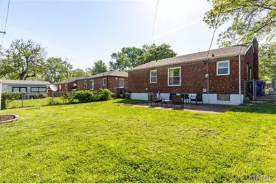 1047 Raisher Drive, Saint Louis, MO 63130 - Photo 23