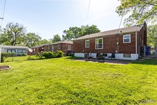 1047 Raisher Dr, Saint Louis, MO 63130 - Photo 23