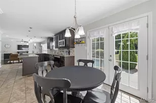 1009 Treeshade Dr, Saint Peters, MO 63376 - Photo 11