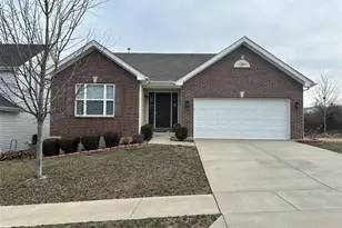 4001 Mitchford Dr, Mehlville, MO 63125 - Photo 3