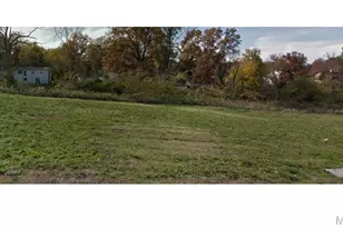 12019 Parker Estates Ct, Florissant, MO 63033 - Photo 1