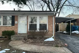 10948 Brookings Dr, Saint Louis, MO 63123 - Photo 3