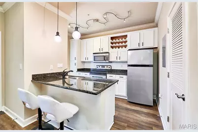 2612 McKnight Crossing Court, Saint Louis, MO 63124 - Photo 7