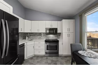 5427 Duchesne Parque Drive, Unincorporated, MO 63128 - Photo 15