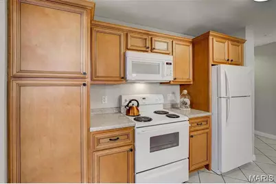 4256 Maryland Avenue #LLE, Saint Louis, MO 63108 - Photo 11