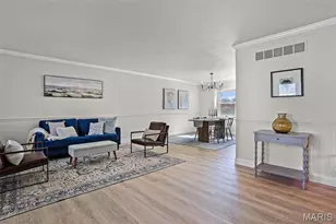 2007 Willow Lake Dr, Chesterfield, MO 63017 - Photo 3