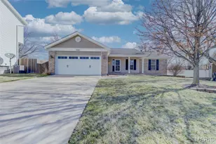 310 Harper Ct, Saint Peters, MO 63376 - Photo 1