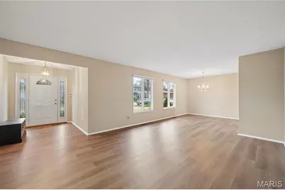 14342 Lake Tahoe Drive, Chesterfield, MO 63017 - Photo 5