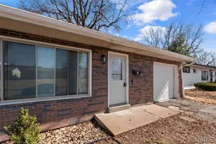 10132 Dellridge Ln, Saint Louis, MO 63136 - Photo 3