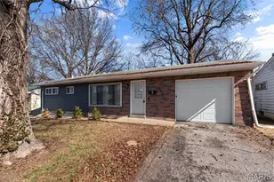 10132 Dellridge Ln, Saint Louis, MO 63136 - Photo 1