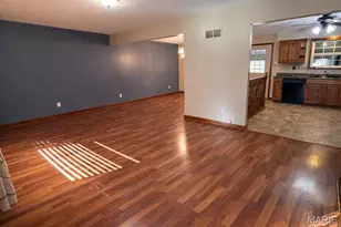 2341 Buller Dr, Saint Louis, MO 63114 - Photo 5