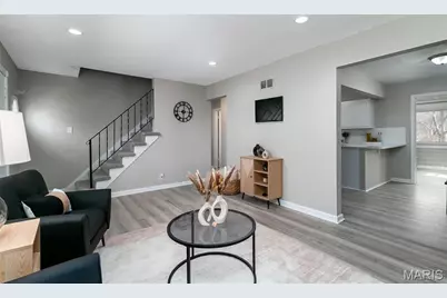 31 Godfrey Lane, Ferguson, MO 63135 - Photo 9