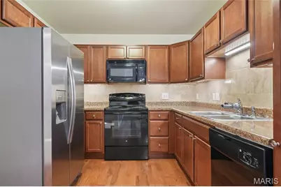 12195 McKelvey Place Drive, Bridgeton, MO 63044 - Photo 11