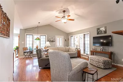 5767 Highway N, Bourbon, MO 65441 - Photo 5