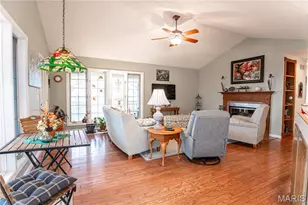 5767 Hwy N, Bourbon, MO 65441 - Photo 7